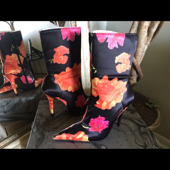 Jeffrey Campbell Floral Boot - Picture 2 of 6